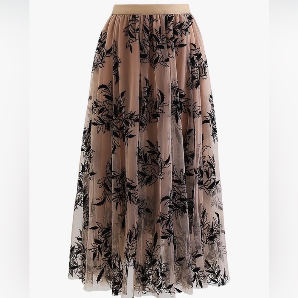 Elegant Black Floral Lace Skirt